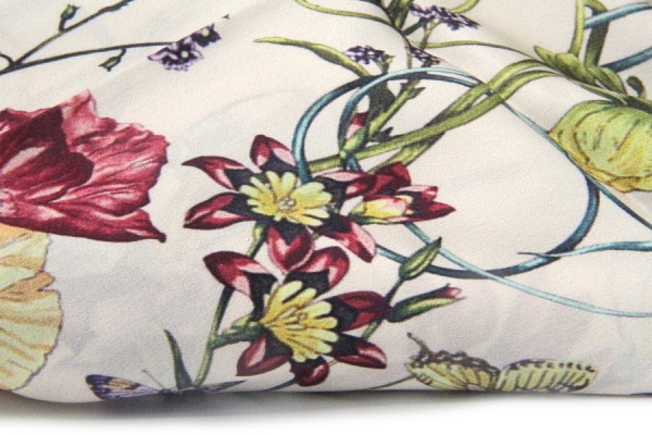 Foulard en soie fleur de cerisier Foulard en soie fleur de cerisier