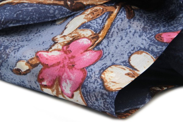 Foulard en soie fleur de cerisier Foulard en soie fleur de cerisier
