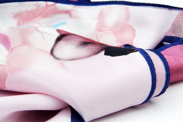 Maiko silk square Maiko silk square