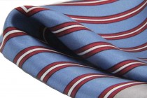 Carré en soie Dandy chic Foulard en soie homme bleu marine et rouge