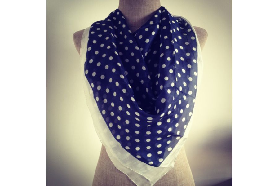 echarpe foulard a pois